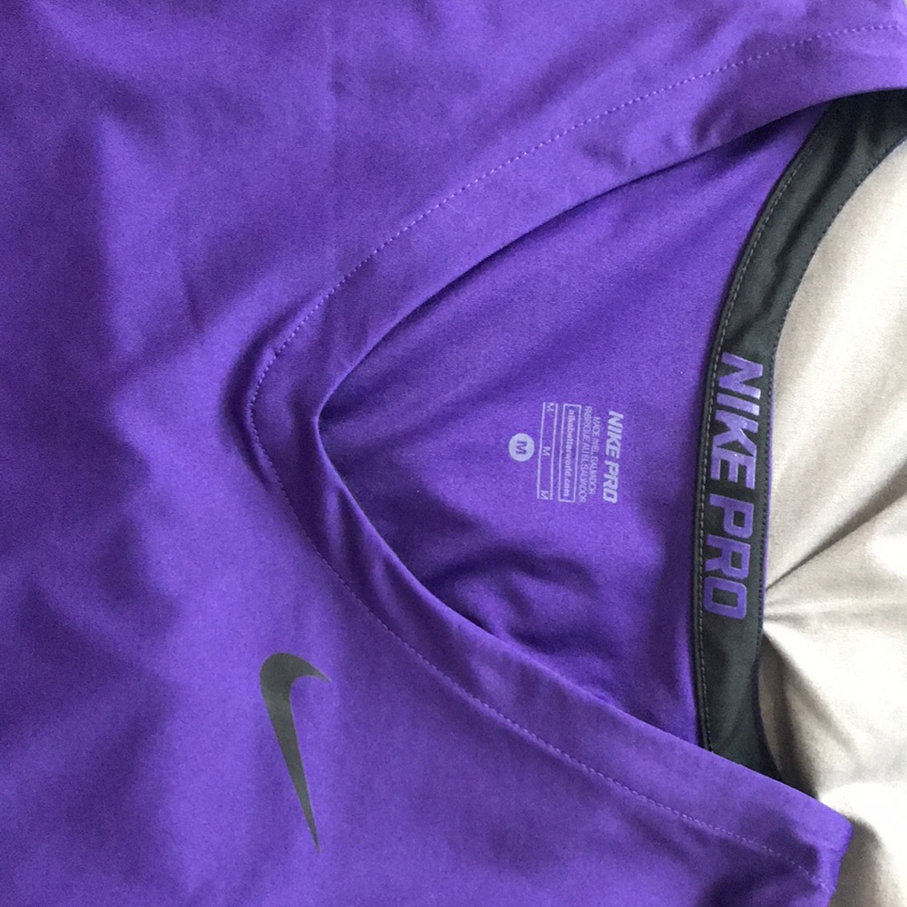Nike Pro - Picture 2 of 4